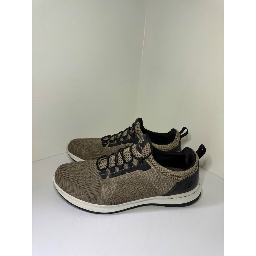 Skechers Me Classic Fit Air Cooled Memory Foam Tan Black Sneaker 65509 Size 9.5